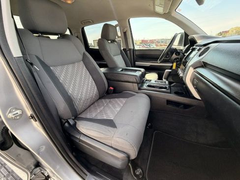 Used 2021 Toyota Tundra SR5 w/ SR5 Upgrade Package image 9