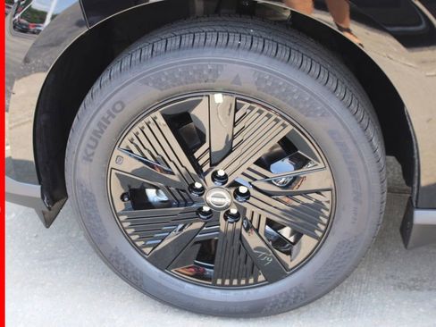 New 2025 Nissan Murano SV w/ Cargo Package image 8