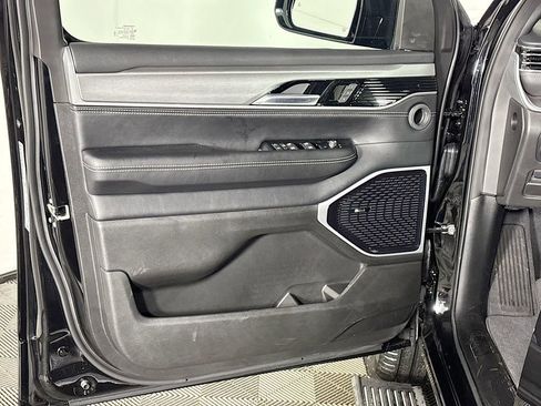 New 2026 Jeep Grand Wagoneer Limited AWD/4WD image 10