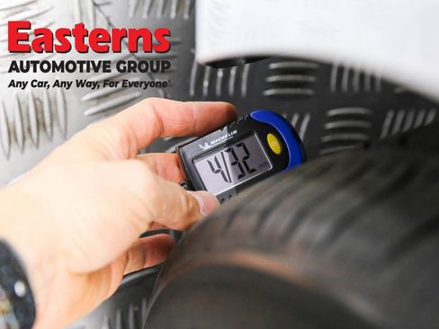 Used 2023 Tesla Model 3 Standard Range image 24