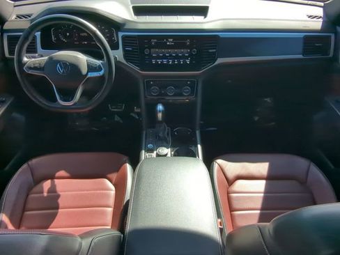 Certified 2022 Volkswagen Atlas Cross Sport SEL Premium R-Line image 14