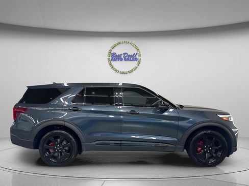 Used 2022 Ford Explorer ST w/ Equipment Group 401A AWD/4WD image 6