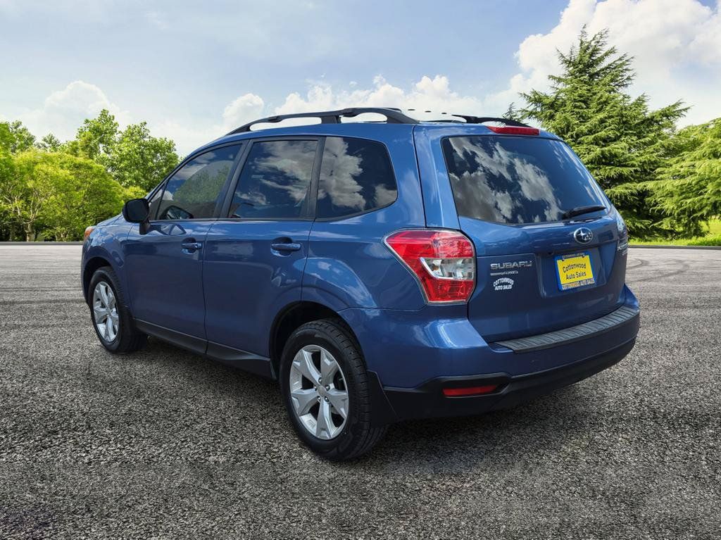 Used 2015 Subaru Forester 2.5i Premium w/ All-Weather Package AWD/4WD image 5