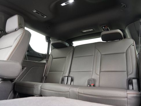Used 2021 Chevrolet Tahoe High Country w/ Premium Package 2 AWD/4WD image 27