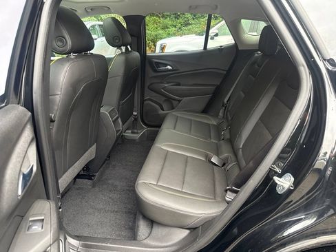 Used 2024 Chevrolet Trax ACTIV w/ Sunroof Package FWD image 13