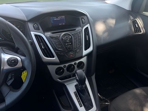 Used 2013 Ford Focus SE FWD image 23
