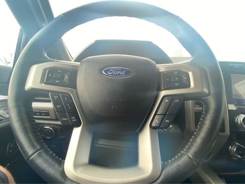 Used 2020 Ford F150 Lariat w/ Equipment Group 502A Luxury AWD/4WD image 33