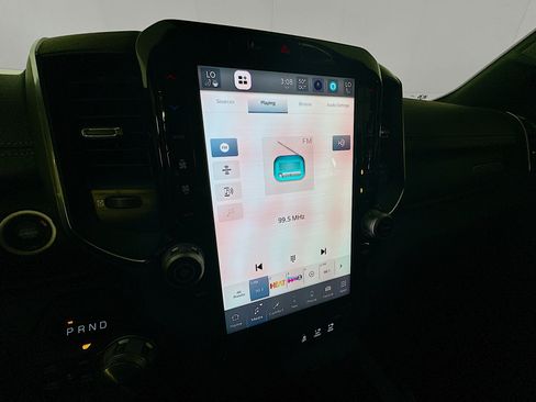 Used 2025 RAM 1500 Laramie image 19