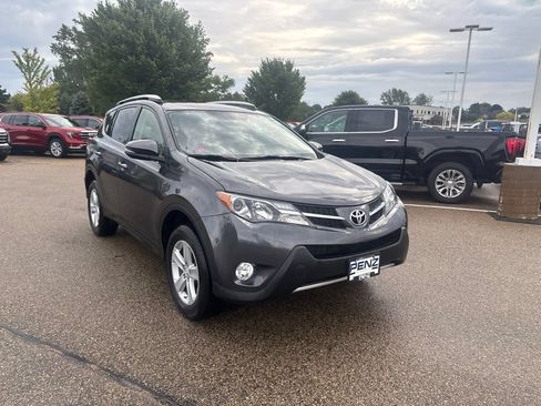 Used 2014 Toyota RAV4 XLE AWD/4WD image 3