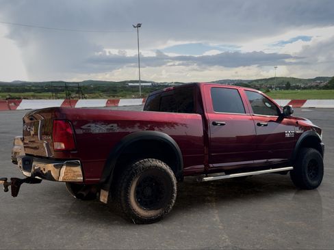 Used 2018 RAM 2500 Tradesman w/ Chrome Appearance Group AWD/4WD image 3