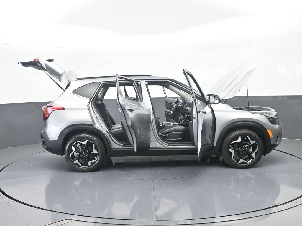 Used 2025 Kia Seltos EX w/ EX Sunroof Package FWD image 69