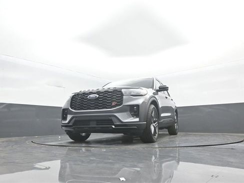 New 2026 Ford Explorer ST image 28