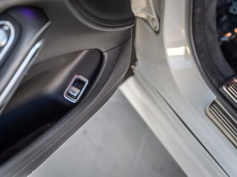 Used 2018 Mercedes-Benz S 560 4MATIC Sedan image 57