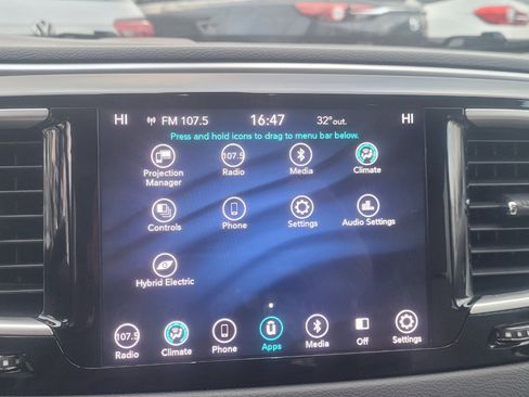 Used 2018 Chrysler Pacifica Touring Plus image 15