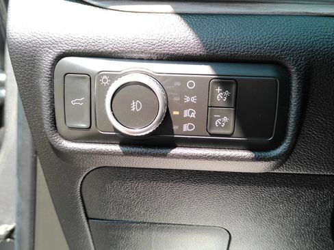 Used 2021 Ford Explorer Limited w/ Equipment Group 301A AWD/4WD image 24