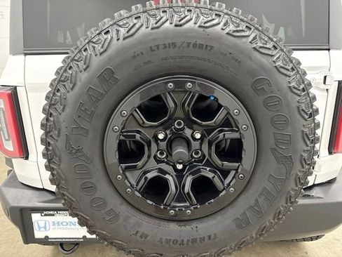 Used 2023 Ford Bronco Wildtrak AWD/4WD image 13
