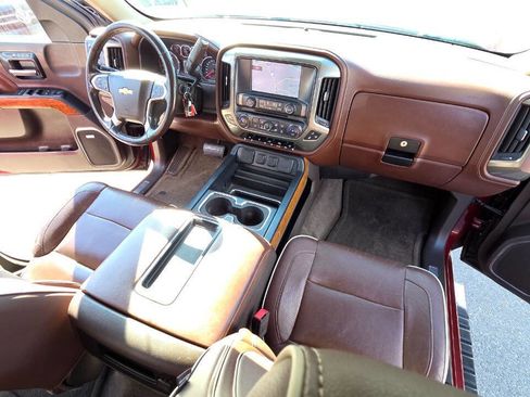 Used 2014 Chevrolet Silverado 1500 High Country w/ High Country Premium Package image 36