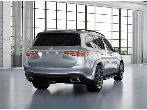 Used 2026 Mercedes-Benz GLS 450 4MATIC image 23