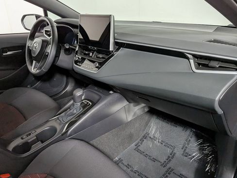 Certified 2026 Toyota Corolla SE w/ SE Package image 34