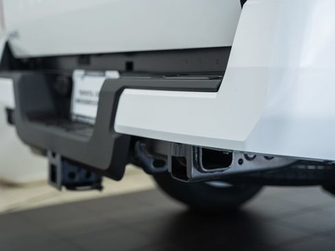 New 2026 Toyota Tacoma SR5 AWD/4WD image 7