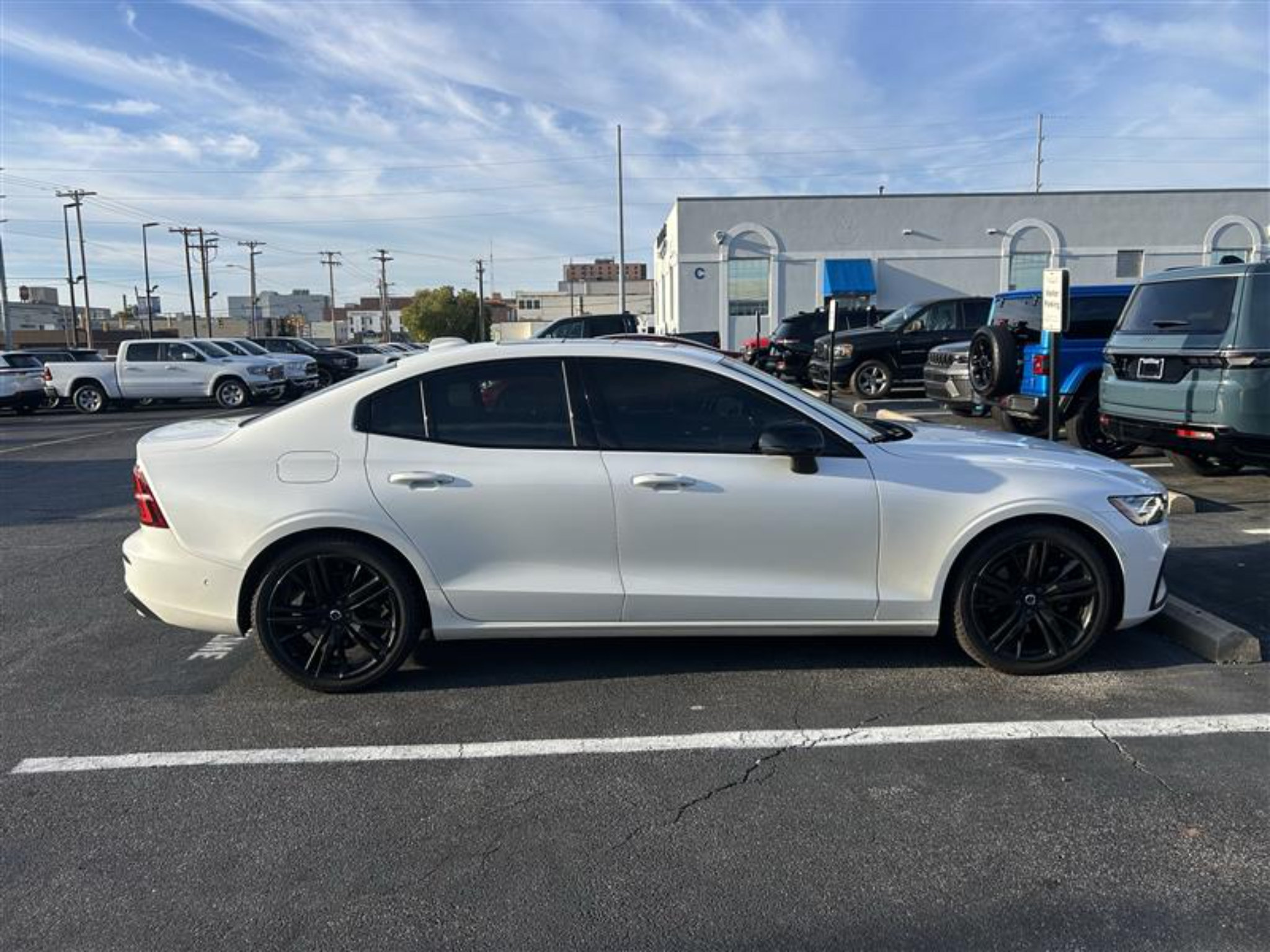 Used 2024 Volvo S60 B5 Plus w/ Protection Package Premier AWD/4WD image 6