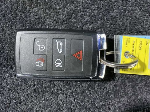 Used 2023 Land Rover Range Rover SE AWD/4WD image 20