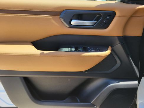 New 2026 Nissan Armada SL AWD/4WD image 18