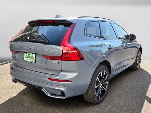 Certified 2023 Volvo XC60 B5 Plus w/ Climate Package AWD/4WD image 5