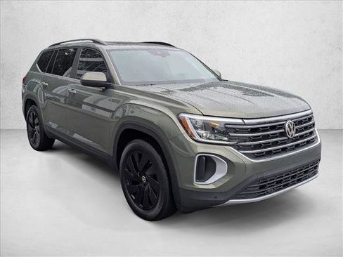 New 2026 Volkswagen Atlas SE FWD image 3