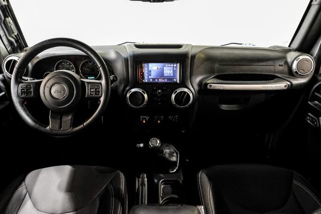 Used 2016 Jeep Wrangler Unlimited Sahara w/ Max Tow Package AWD/4WD image 18