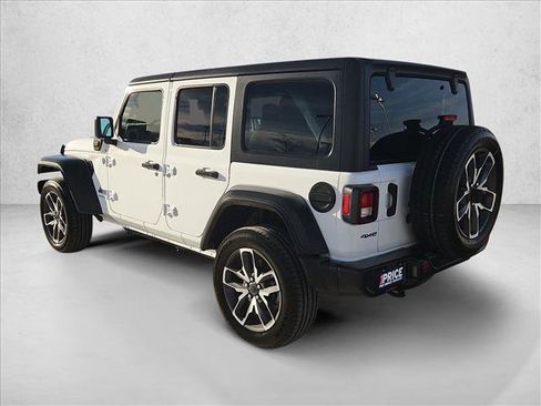 Used 2025 Jeep Wrangler Sport S image 8