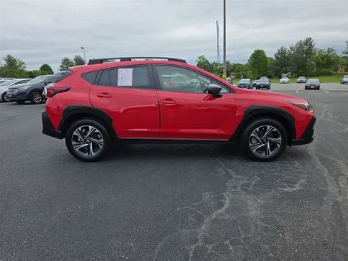 Used 2024 Subaru Crosstrek 2.0i Premium AWD/4WD image 3