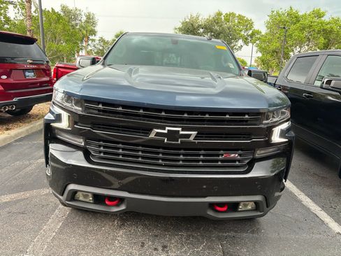 Used 2021 Chevrolet Silverado 1500 LT Trail Boss w/ LT Trail Boss Premium Package AWD/4WD image 12