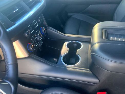 Used 2023 Chevrolet Tahoe LT RWD image 17