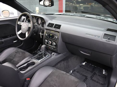 Used 2008 Dodge Challenger SRT8 image 20