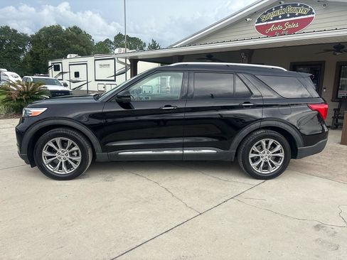 Used 2021 Ford Explorer Limited w/ Equipment Group 301A RWD image 8