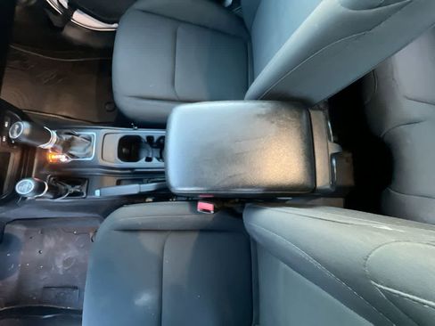 Used 2021 Jeep Wrangler Unlimited Sport image 21