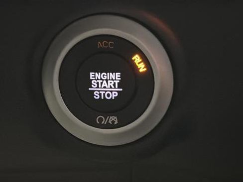 New 2026 Chrysler Voyager LX image 22