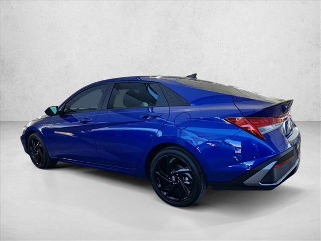 Used 2026 Hyundai Elantra SEL w/ Cargo Package FWD image 6