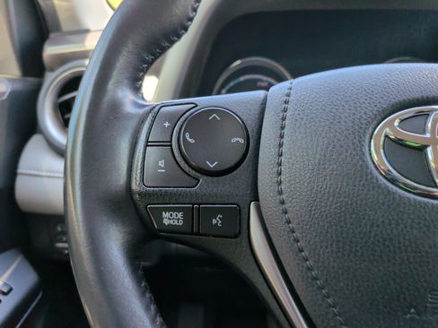 Used 2018 Toyota RAV4 XLE AWD/4WD image 24