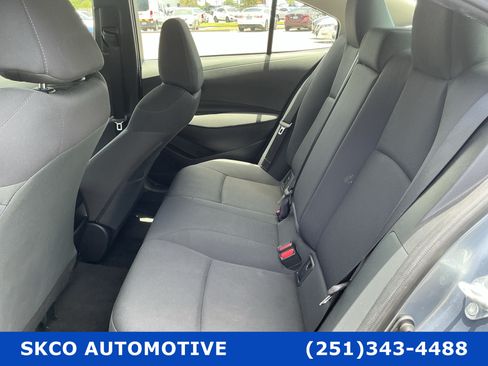 Used 2021 Toyota Corolla LE FWD image 14
