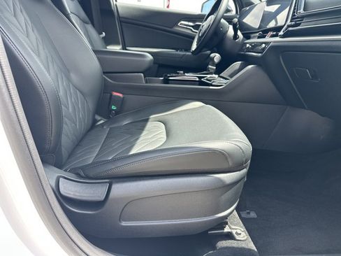 Certified 2025 Kia Sportage X-Line AWD/4WD image 17