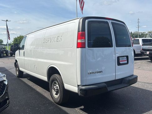 Used 2019 GMC Savana 2500 Extended w/ Driver Convenience Package RWD image 2
