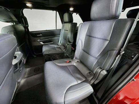 Used 2024 Toyota Sequoia Platinum AWD/4WD image 19