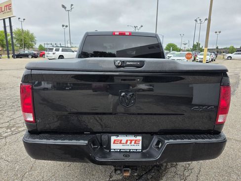 Used 2016 RAM 1500 Express w/ Black Ram 1500 Express Group AWD/4WD image 6