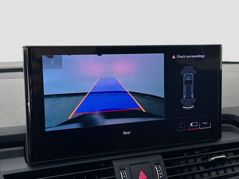 Used 2023 Audi Q5 2.0T Premium w/ Convenience Package AWD/4WD image 23