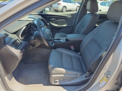Used 2018 Chevrolet Impala LT w/ LT Convenience Package FWD image 10