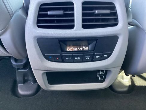 Used 2022 Honda Pilot EX-L image 16
