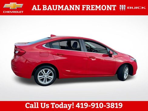 Used 2018 Chevrolet Cruze LT FWD image 8