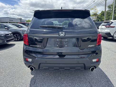 Used 2023 Honda Passport EX-L image 4